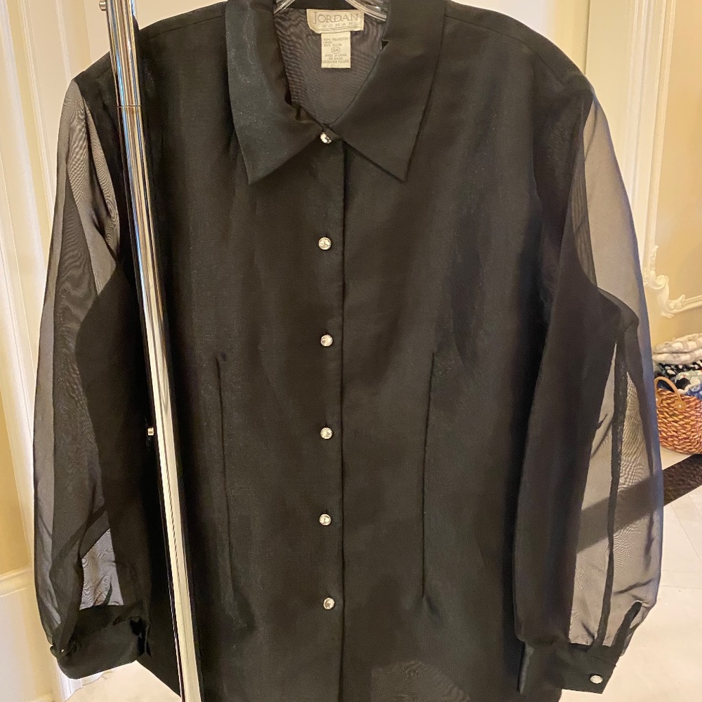 Jordan Woman, Size 16W, 100% Polyester lining, 100% Nylon Black Formal Blouse